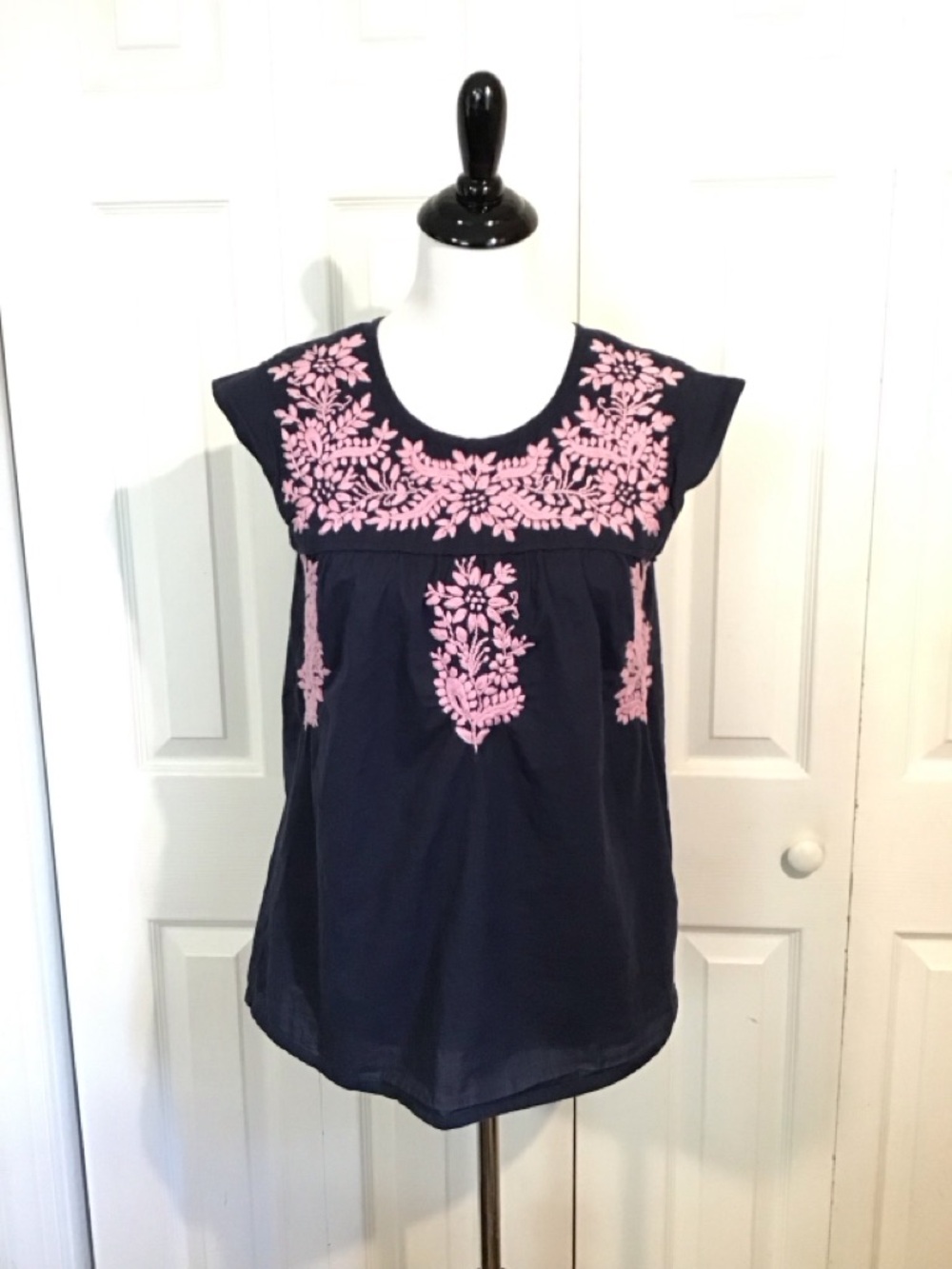 Madison Matthews Embroidered Boho Top Blue Pink Size XS Cotton